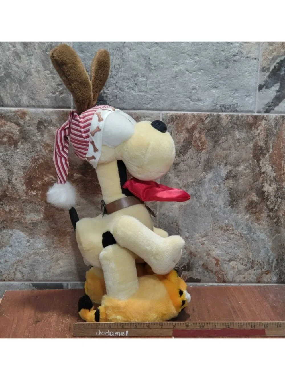 Danbury Mint Bedtime For Odie Large Plush Stand Up Base Signed Jim Davis Garfiel